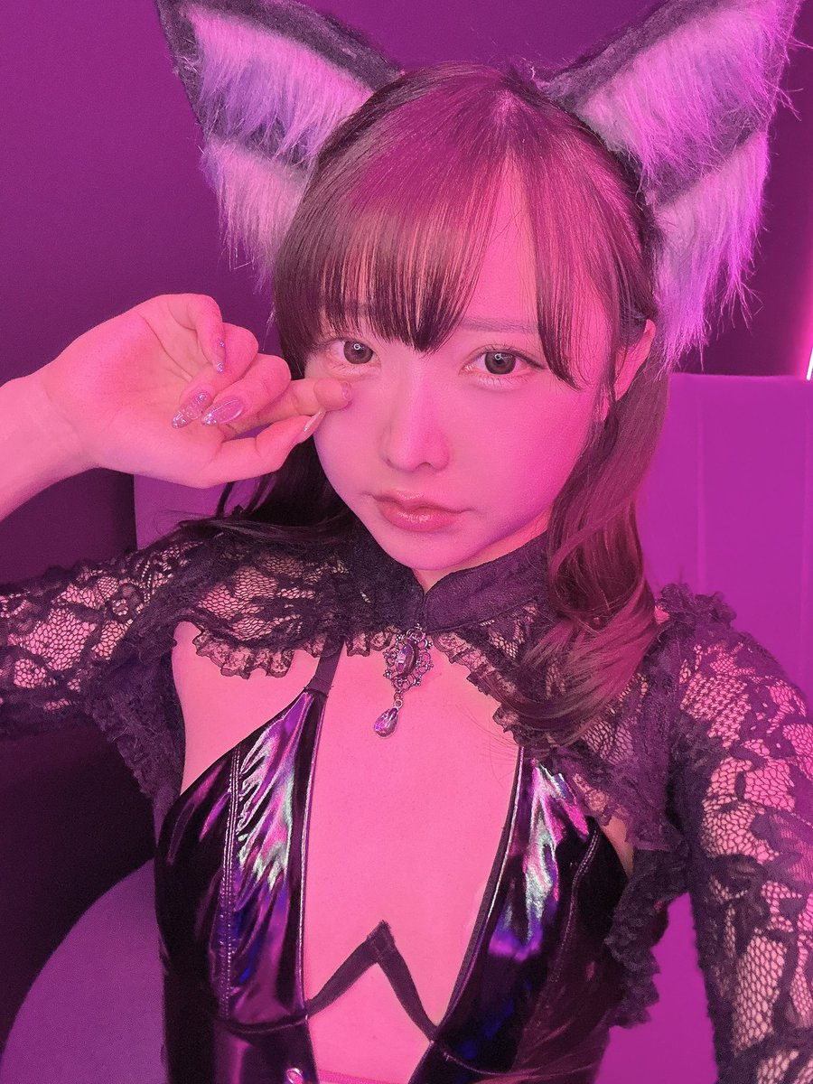 mura_teya's tweet photo. じゃーん、ロリサキュバス
博多に降臨~🦇💜

📍サキュバスシーシャWISP
福岡県福岡市中央区西中洲1-2 ニューガイアビルディング西中洲No.84 6F
⏰19:00〜22:30

ロリコンおぢさん、待ってます♡
#中洲 #コンカフェ #サキュバス https://t.co/5wkJ0dLuTE