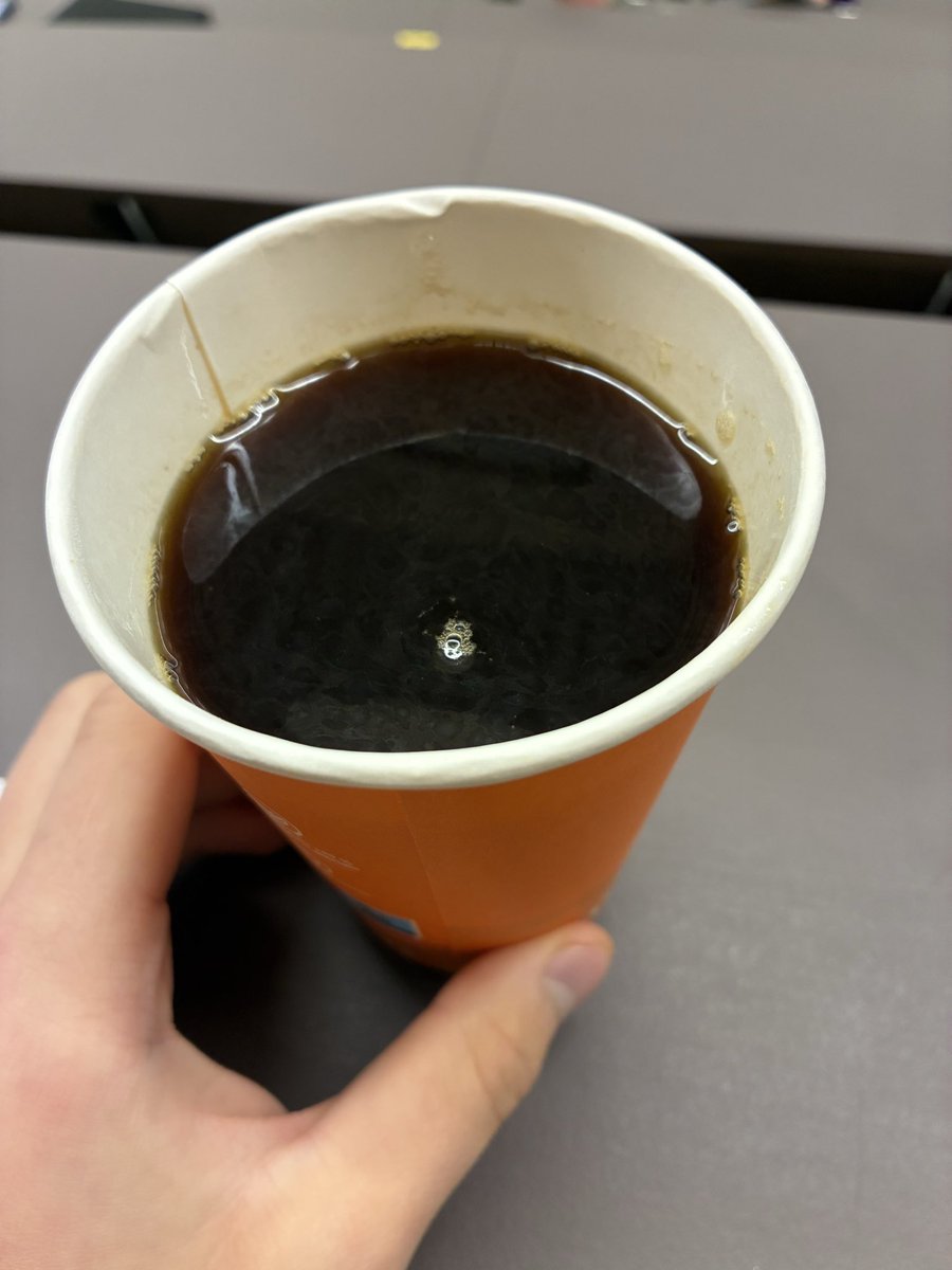 Emiledpontique's tweet photo. I live for coffees with small layer of fat on top! https://t.co/4eCqf8V66M