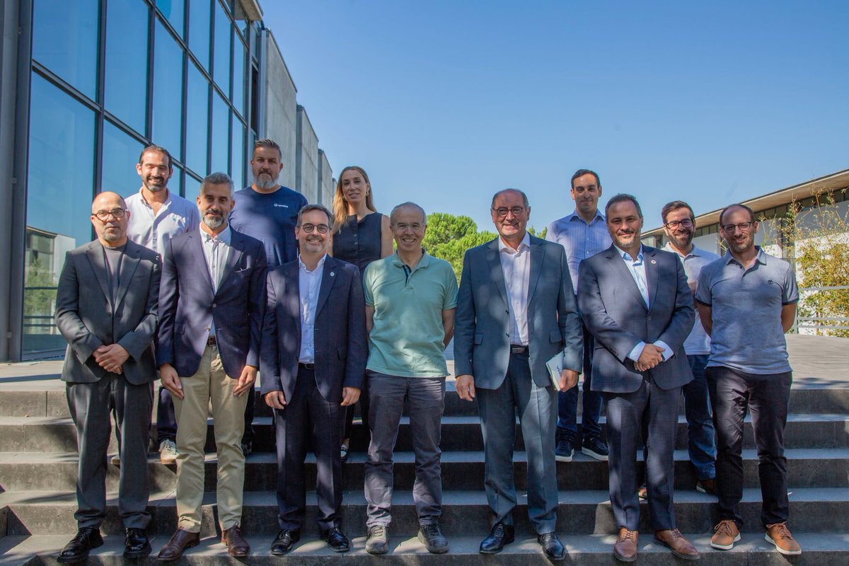Open_Cosmos's tweet photo. We welcomed MEP Hélder Sousa Silva alongside the Coimbra Supernova delegation - including partners from the University of Coimbra, Instituto Pedro Nunes, and the Municipality of Coimbra, to our facility in Portugal.

The visit provided a great opportunity to showcase our end-to-end mission capabilities, from in-house satellite design and manufacturing (OpenOrbit) to our connectivity solutions (ConnectedCosmos) and multi-satellite data platform (DataCosmos).

Together, we discussed how European policy and funding can support the Space and Defense sectors while continuing to strengthen regional innovation hubs.

#OpenCosmos #CoimbraSupernova #SpaceTech #Coimbra