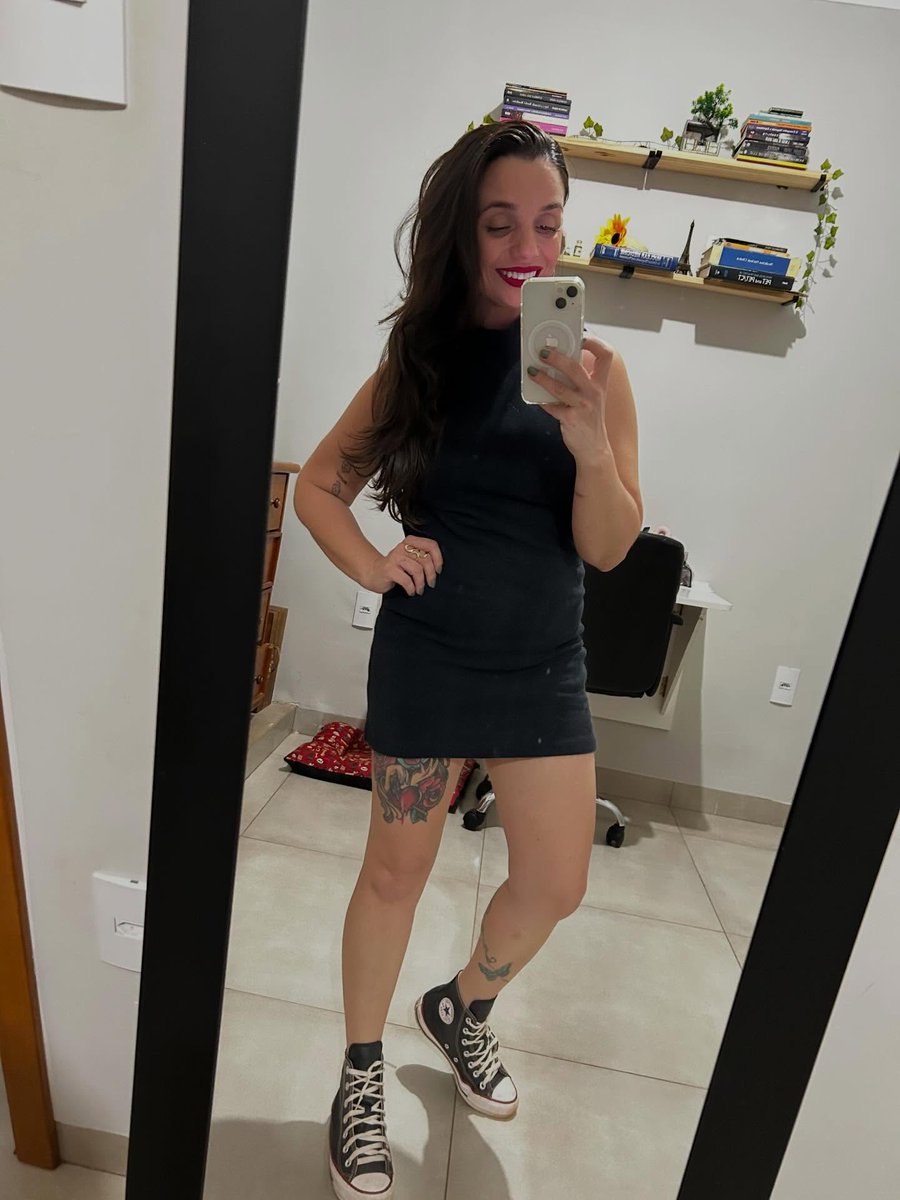 EdwardoSwinea's tweet photo. Abril foi intenso: trabalho, treinos, RP, fé, amor, amigos, risadas, saudade e muitos desafios. Todo dia, vontade, coragem e um sorriso no rosto. Maio já começou daquele jeito! https://t.co/8Kq1id0pDC