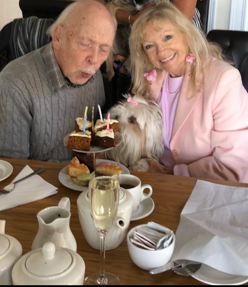 Linda_Regan's tweet photo. Happy Heavenly birthday to my darling husband Brian. My love for you, darling, will never die xx sleep softly https://t.co/rbgVM1Lpwh