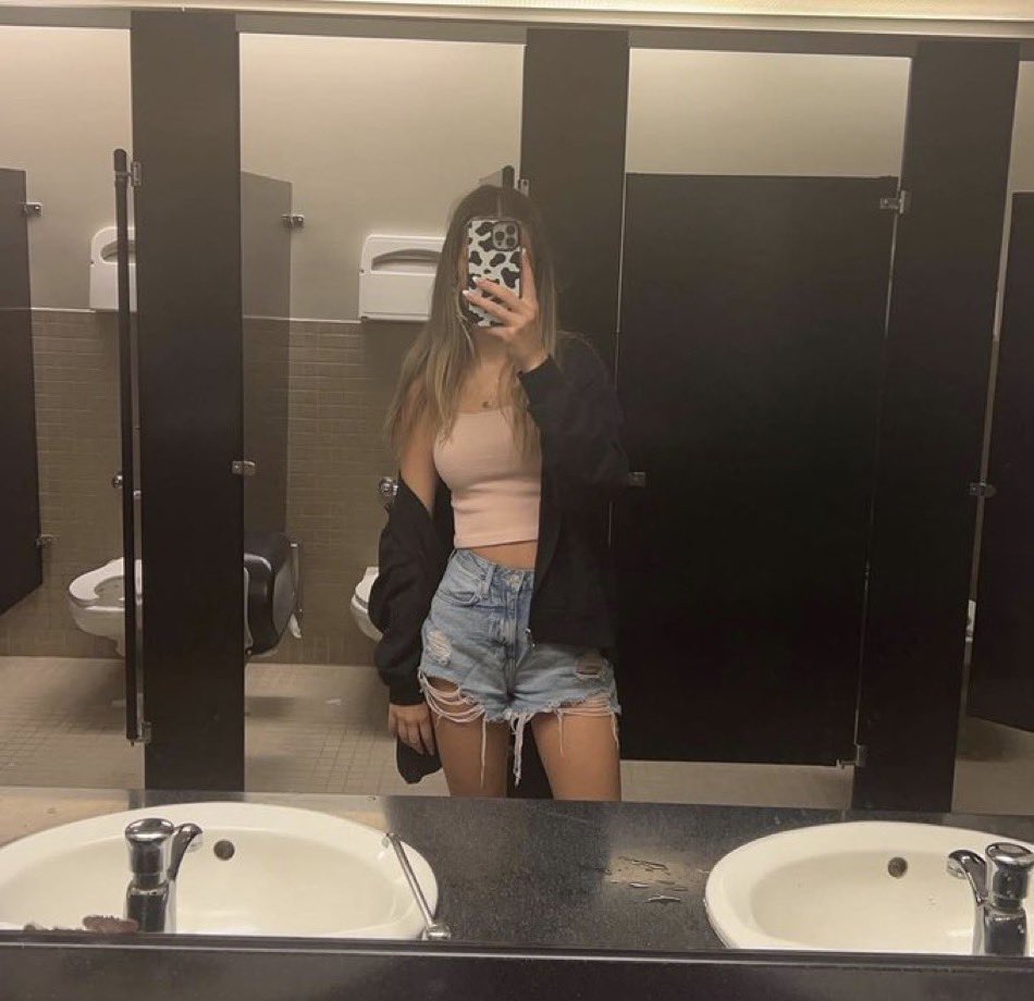 EvaLeannJoyym's tweet photo. Hey there #dmme #horny #cumtribute #cumtrib https://t.co/DI3ygSTtFy