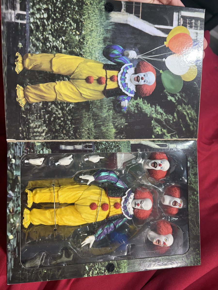 CHERRY___BABY's tweet photo. on a plus note here’s what u bought yesterday https://t.co/C1xE7MTu4g