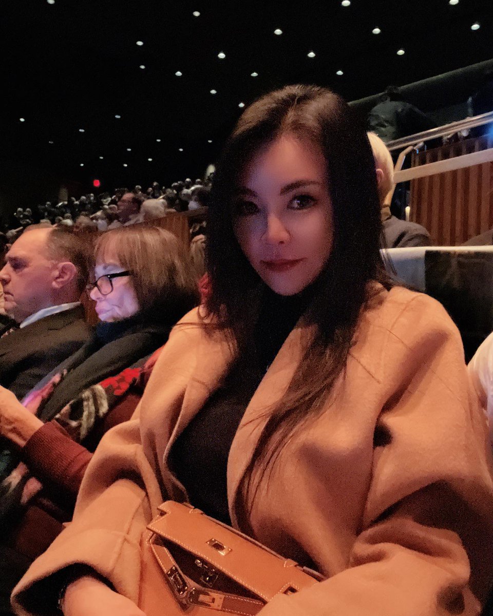 SusannahBef5yi's tweet photo. Through the pandemic to today, I’ve read, learned, earned certifications, worked full time, and stayed active. Despite trauma and separation, I never gave up. Time heals. Keep growing, know your worth, and love yourself. https://t.co/FjUHXspCrT