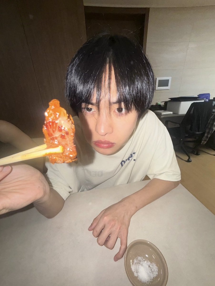heeyiyooo's tweet photo. GEMES BANGET DUH PENGEN CUBIT PIPI NYAAAA https://t.co/uWd7y7lLo3