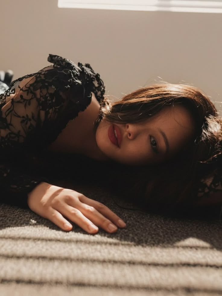 gorg_eousja's tweet photo. she looks like a painting that somehow came to life https://t.co/B8jGqFNICi