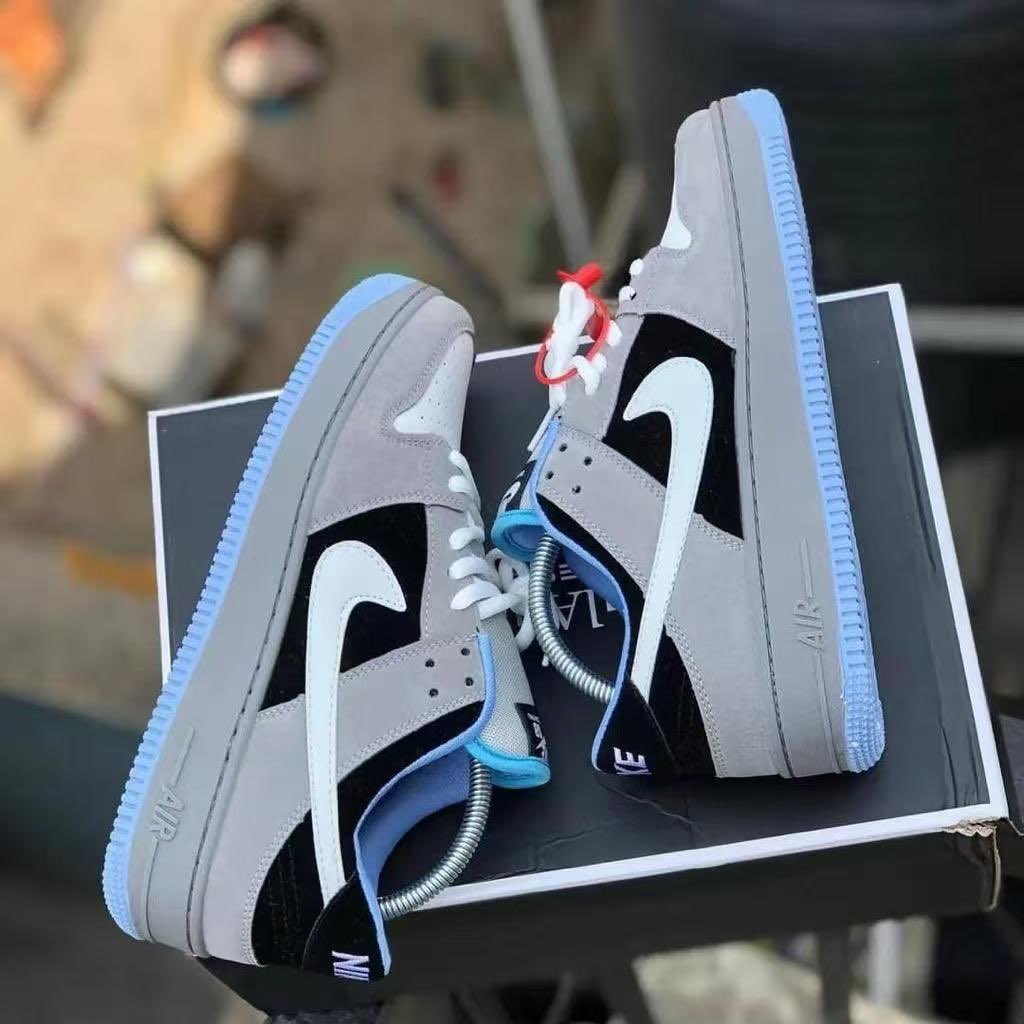 Yhemibrand's tweet photo. Category: Nike Sneakers 

🏷️ ₦22,500 (fully boxed)

Available in sizes 42-46 @theyhemibrand 

Location: Ilorin
Delivery: Nationwide https://t.co/GlMVG0tovw