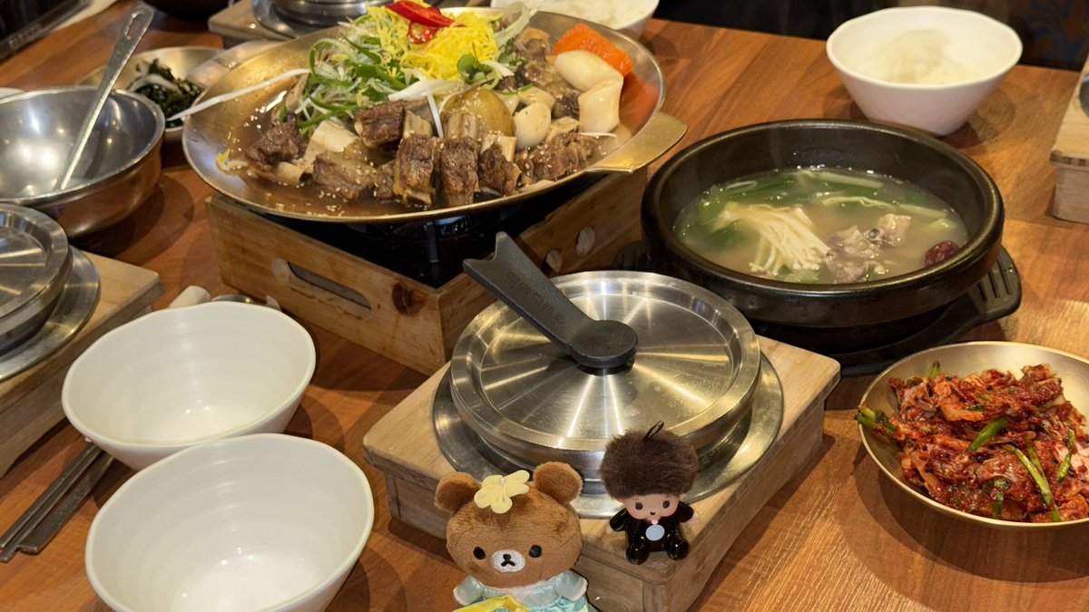 I10V4you's tweet photo. 레드부♡나 https://t.co/TsBR68t3iU