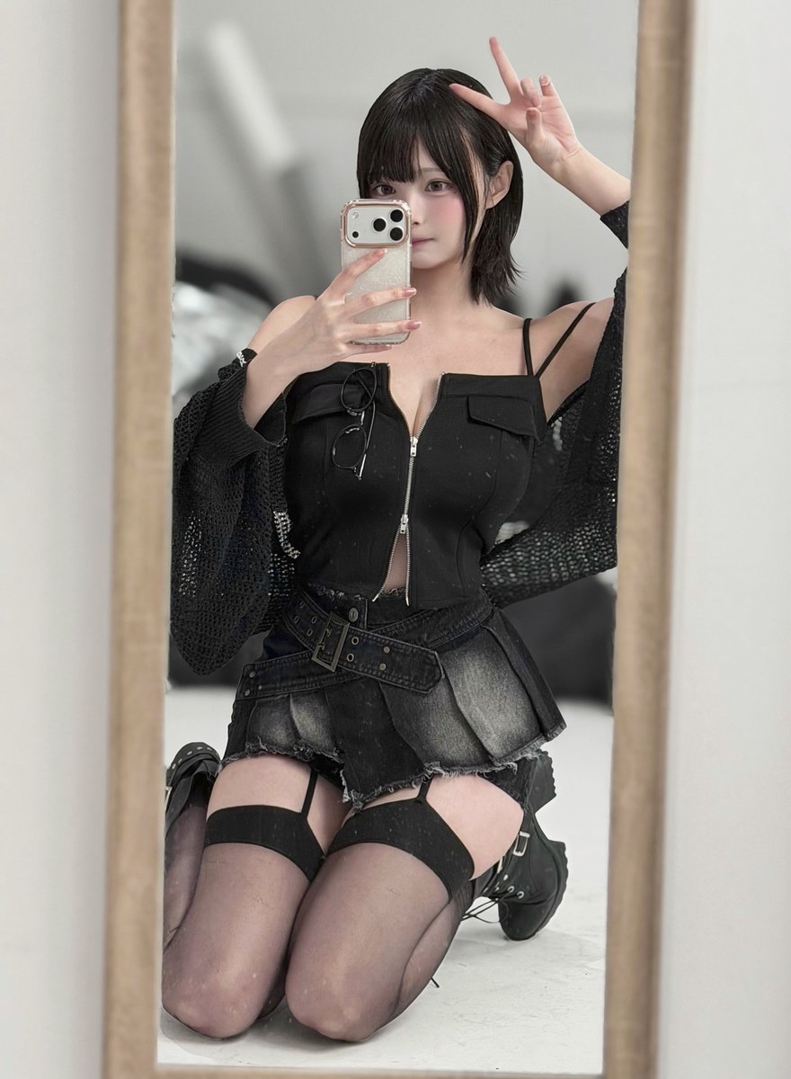 suzuran_ro's tweet photo. 今日の撮影！ https://t.co/ioeEZGjhmm