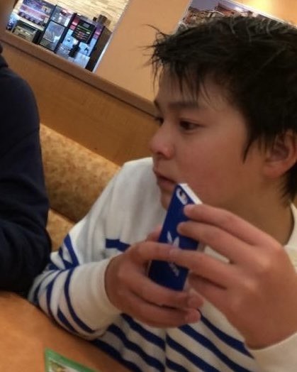 ventisqent's tweet photo. “ i’ve never seen him so glued to his phone ” but also him when he was young https://t.co/EYuV23poH8