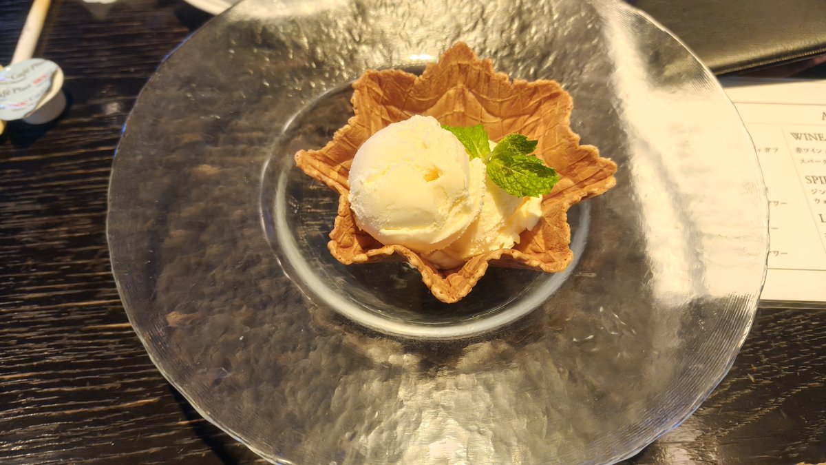 Daiparn7se's tweet photo. バネバグース銀座でゲットしてきたー
ボロネーゼとバニラアイスもうまうま https://t.co/tLZXFhIHMz