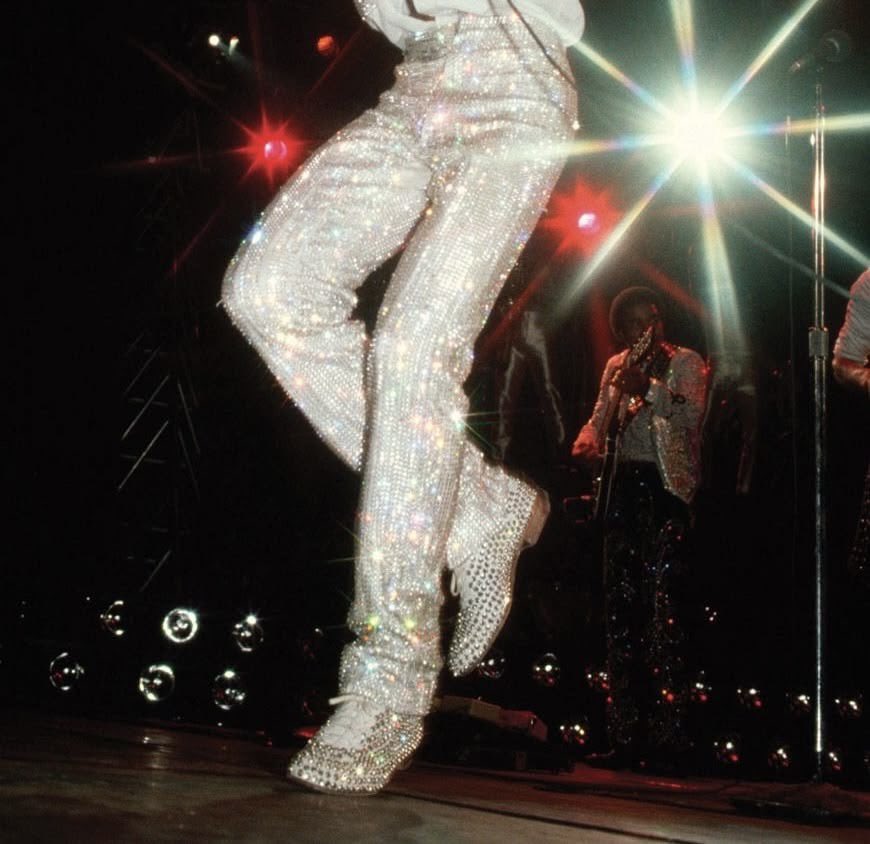 CAPTAINSOSAS's tweet photo. sorry but this one of his best tour looks https://t.co/fmLCn58tad