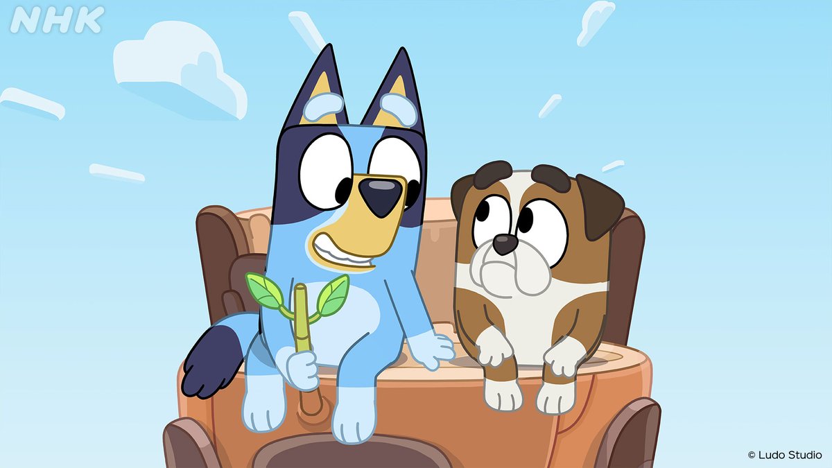 nhk_animeworld's tweet photo. 📺Eテレ 26(土) あさ8:10！

🐶アニメ #ブルーイ シーズン2

📦こんぽうざい
段ボールで新しい世界をつくる！

🚁ヘリコプターごっこ
ひとりはりきるパイロット役のブルーイ

🛏️ねんねのじかん
ビンゴは夢の中で、ぬいぐるみのフロッピーと惑星旅行へ

NHK ONE 1週間配信⇒https://t.co/UCHYDj1mcp https://t.co/fY59t8yIy3