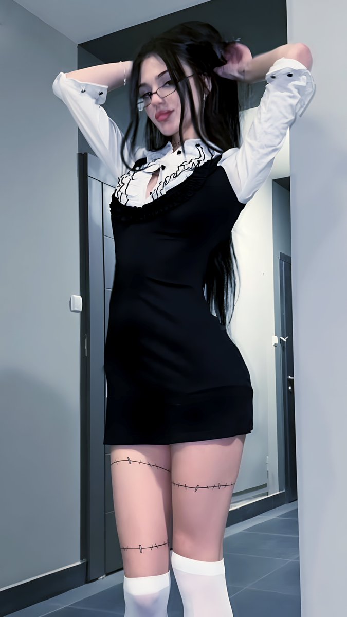 MemphisFitz's tweet photo. Simple Dark Coquette Outfit! I love this aesthetic sm

Analysis attached https://t.co/62dedDDfow