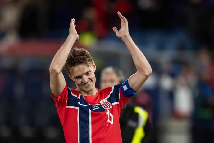ARSENAL MAKE CONTACT FOR HAALAND MOVE
