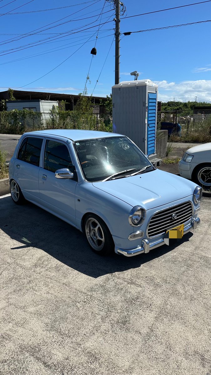 Screws_Garage's tweet photo. 知り合いのミラジーノ
オリジナルカラー全塗装 https://t.co/J820kA2Tji