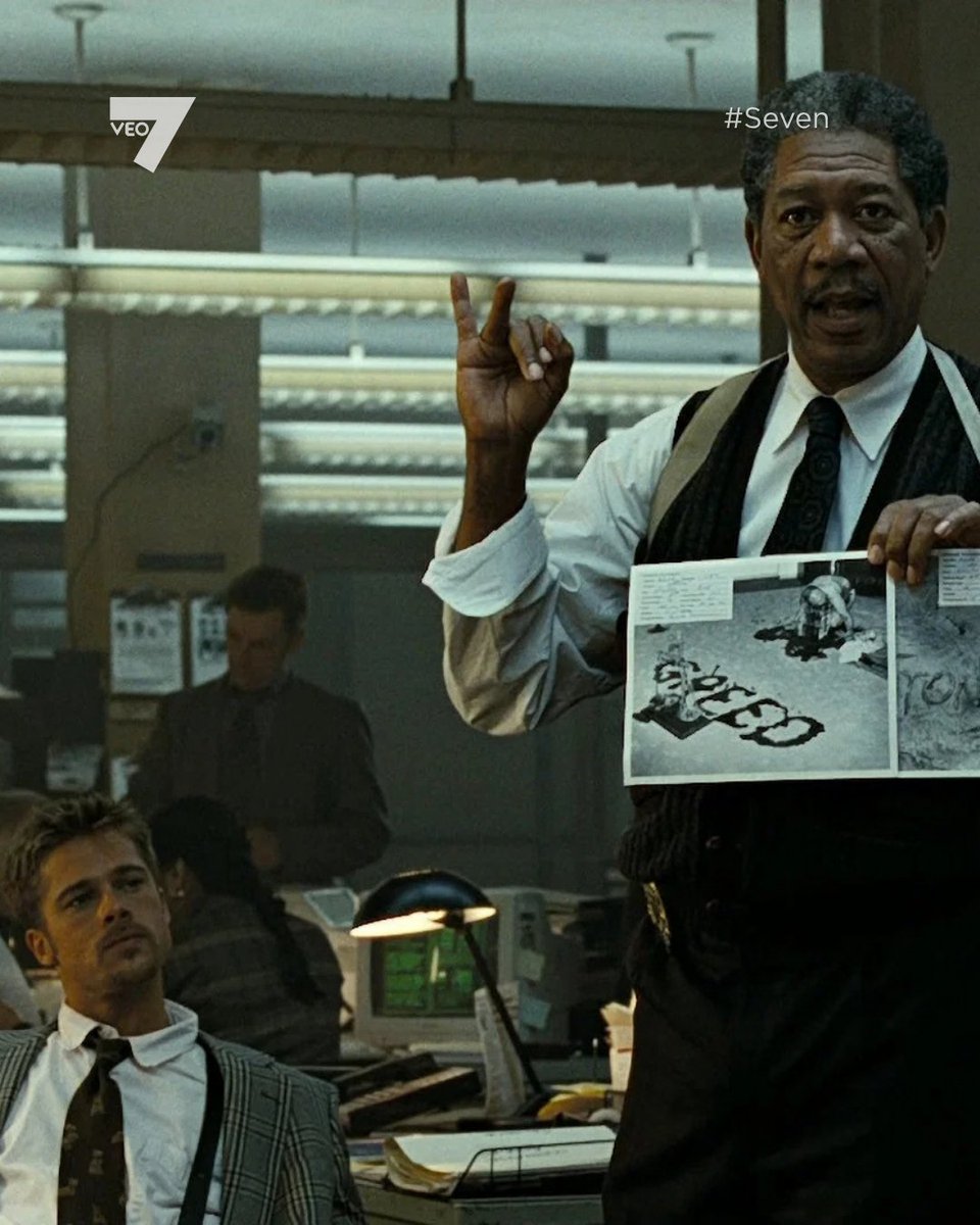 Veo7com's tweet photo. 🎬 Decimos adiós al cine en VEO7… ¡y lo hacemos por todo lo alto con Seven! 🔥

Una última noche de cine junto a @bradpitt y #MorganFreeman en uno de los thrillers más inolvidables. 🕵️‍♂️🔪

📺 Esta noche a las 22:00 en VEO7

#Seven #BradPitt #MorganFreeman #VEO7 #Cine https://t.co/IvpZYFMam2