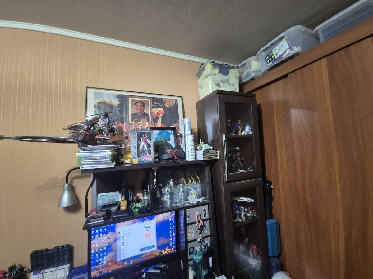The42thCapV's tweet photo. @Marribor_forest Аура от моего бастиона такова что не ебётся весь подъезд https://t.co/KTAkIosn6g