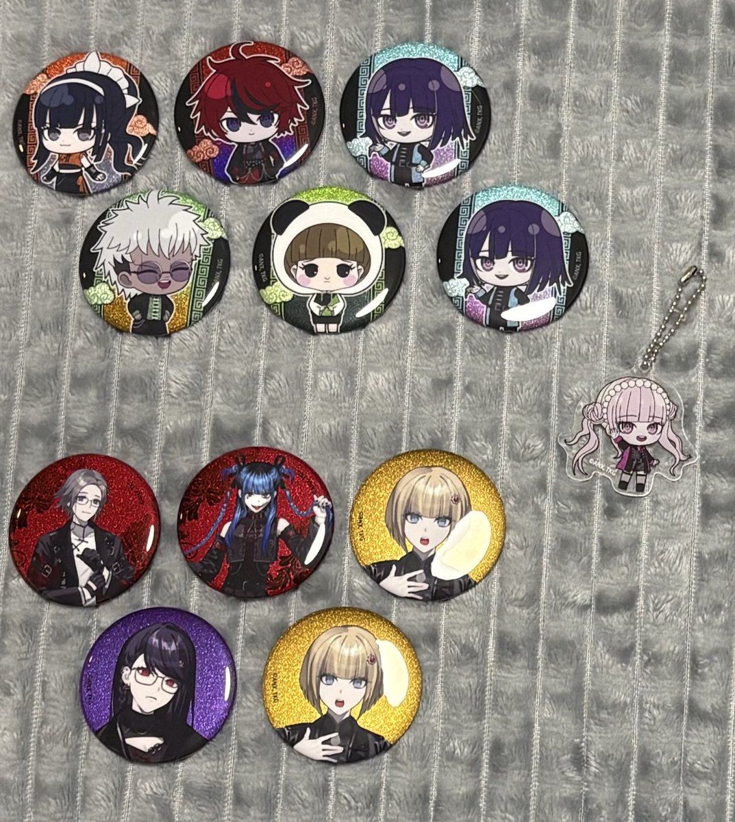 oyakanri_dayo's tweet photo. 【 交換 】 HUNDRED LINE  ハンドレッドライン　ハンドラ　チャイナパンク　缶バッジ　ポストカード　マルイ　ロックバンド

譲:画像1、2枚目
求:各種、同種霧藤

郵送希望です
当方お取引垢ではないためお気を付けください
大丈夫だという方はリプにてお気軽にお声がけください…！ https://t.co/bCC3cKbHq4