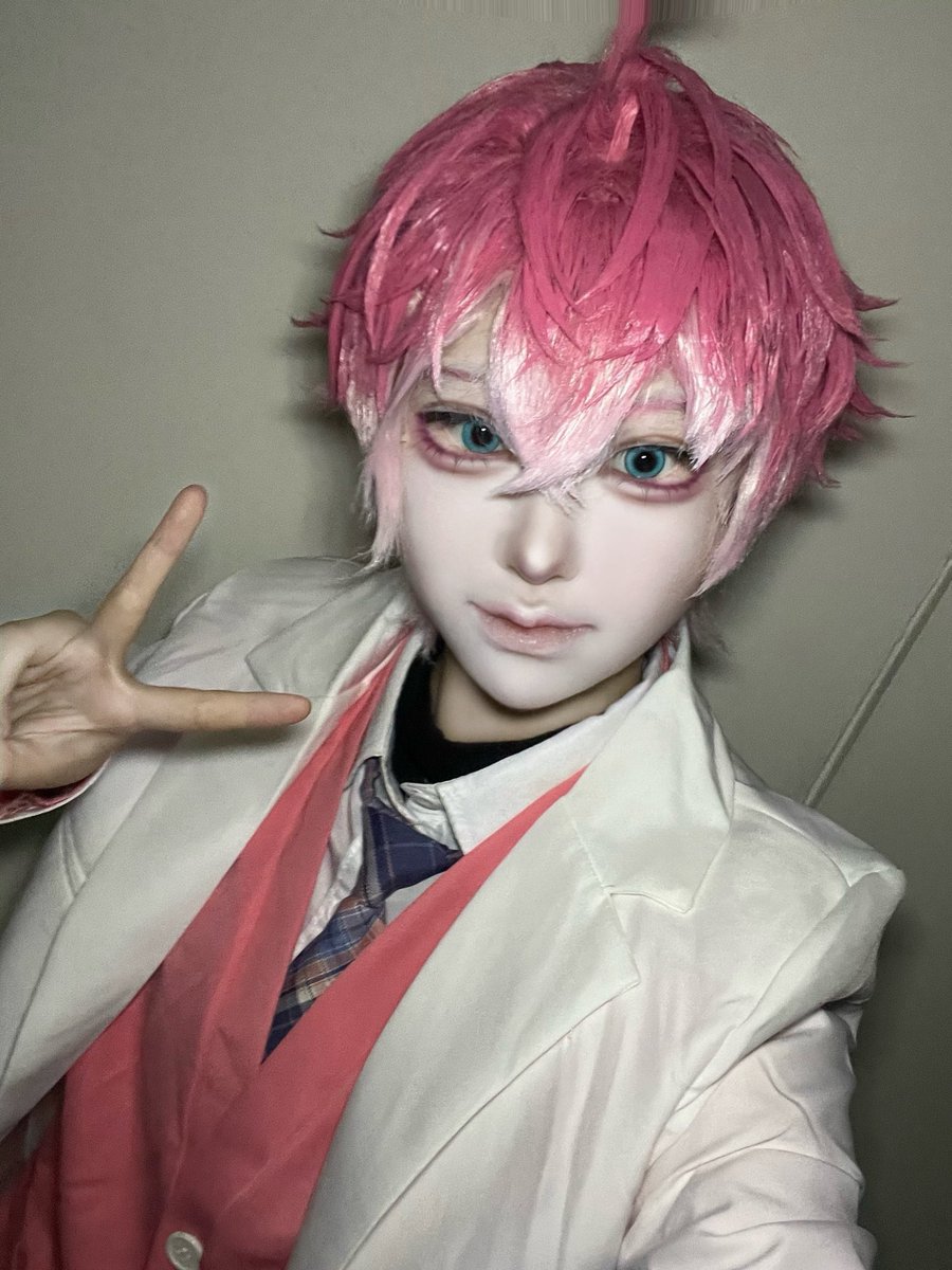 kurik_vv's tweet photo. 👑🌸 https://t.co/YKPOViUONw