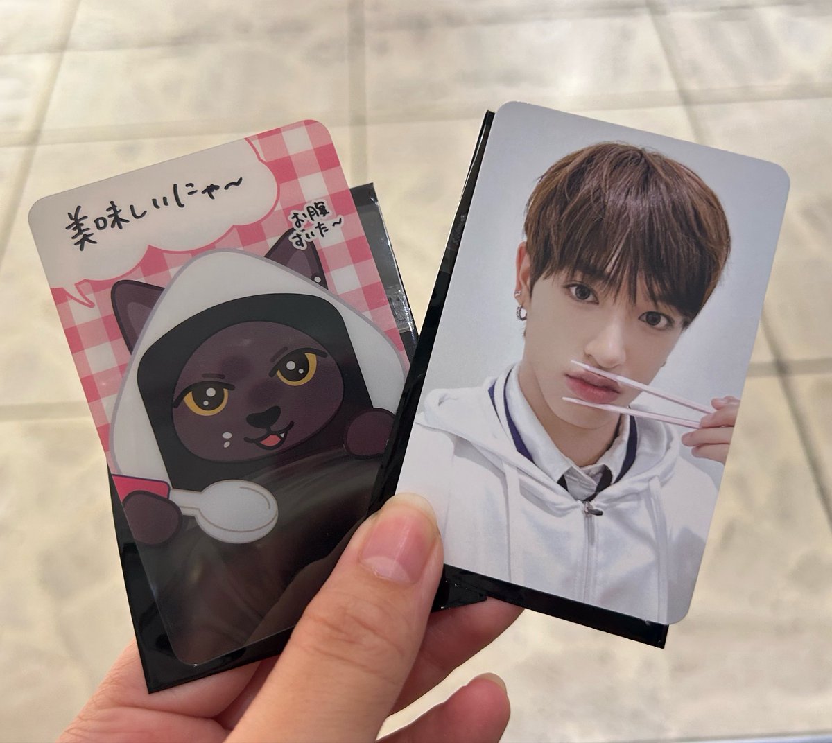 b79439's tweet photo. NEXZ POPUP 交換 特典 LUNCHMATE
【譲】ユウ ジェリーユウ セイタ
【求】各種 ユウキ ユッティ
現地手渡し、郵送で交換希望です。
お気軽にお声掛けください。 https://t.co/FMECqxvbX1