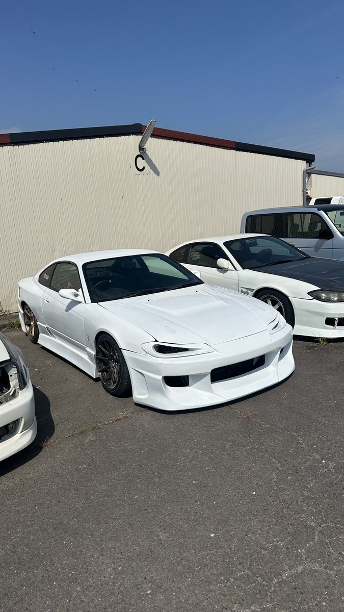 Screws_Garage's tweet photo. サーキット車枠でS2000とS15同じオーナーさんの
持ち込みありがとうございました
PBA ソリッドグレー 
326 ホワイト https://t.co/6pfUkwJWFN