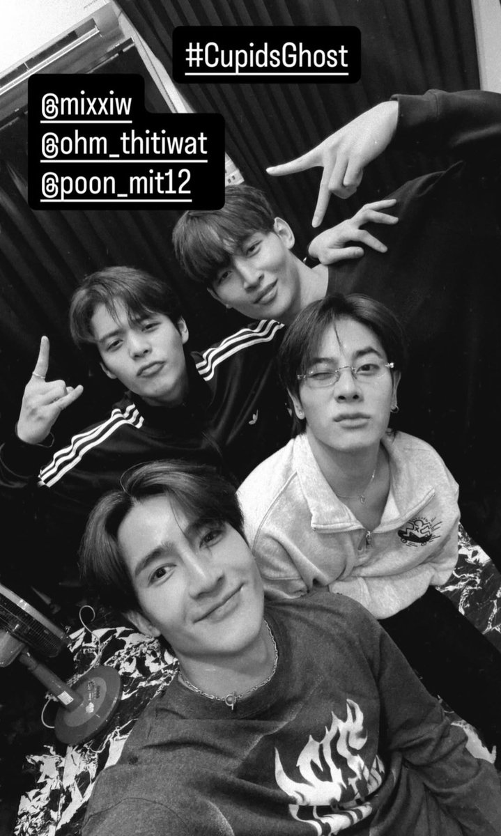 scenes_XP's tweet photo. Cada dia se está volviendo mas cerca 🥹🥹🐻🐶
#OhmPoon #โอห์มปูน #cupidghost https://t.co/fgNr0hpmLF