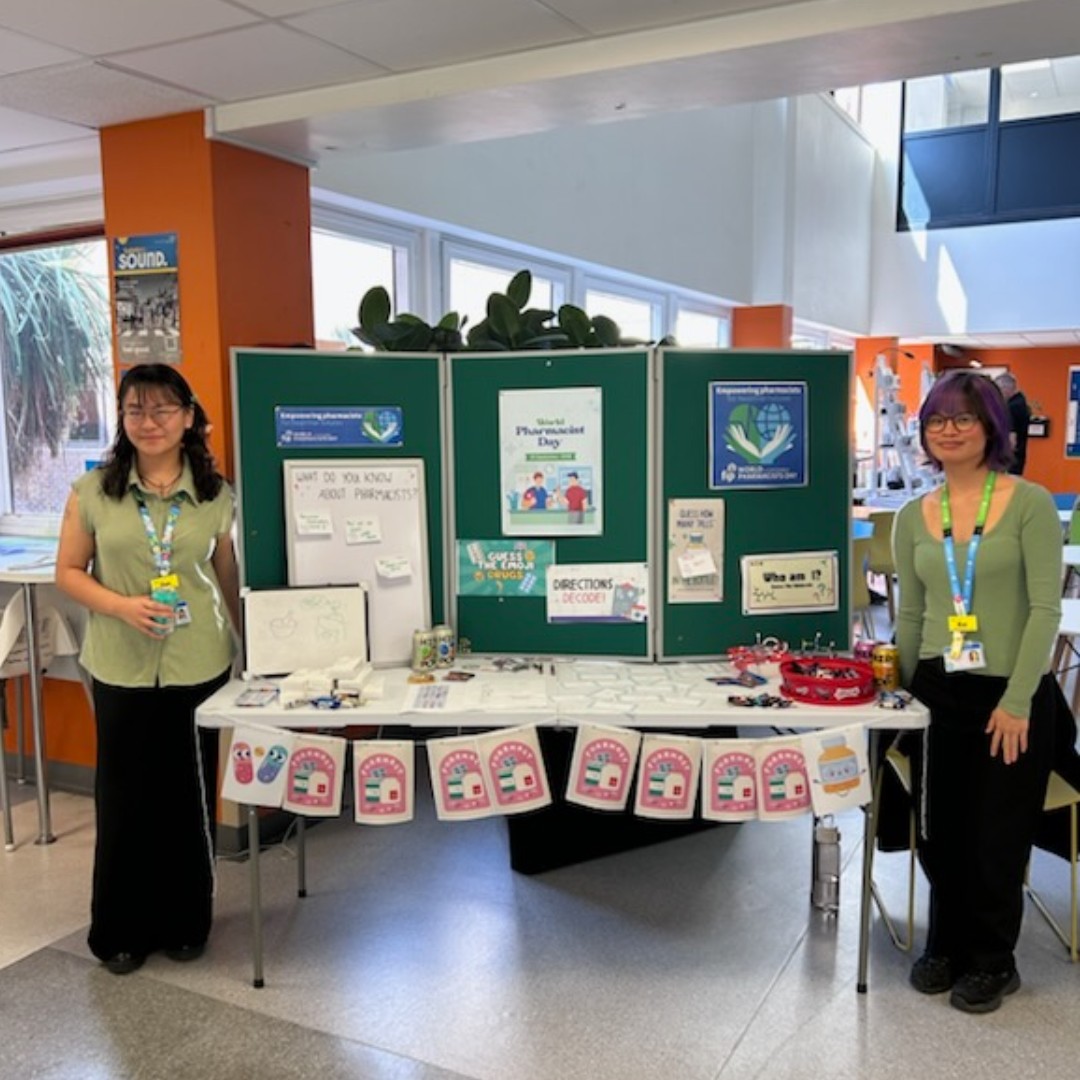 ASPHFT's tweet photo. Happy World Pharmacists Day! 💊

Today we're recognising the amazing pharmacists and pharmacy teams across Ashford and St Peter's Hospitals.

Thank you for all that you do.

#WorldPharmacistsDay https://t.co/sb0LjyV4Wh