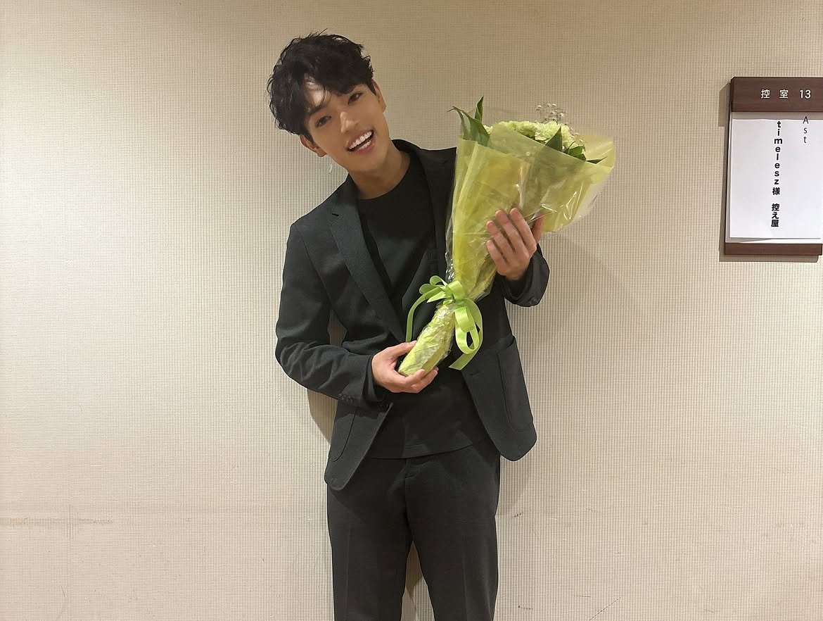 timelesz_hara's tweet photo. 本日、誕生日を迎えました🎂✨

たくさんのDMやメッセージ、本当にありがとうございます！
皆さんの温かい応援がいつも大きな力になっています。

また一つ歳を重ねられたことに感謝して、これからも一歩ずつ頑張ります！

これからも原嘉孝をよろしくお願いします☺️

#原嘉孝 #誕生日 https://t.co/9H0JYO7Gzu