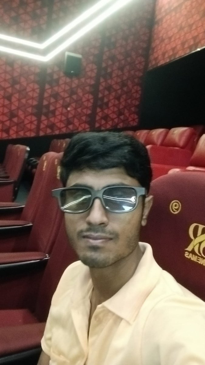 Sidthartha86050's tweet photo. It's A dream Comes true moments for me as a marvel fan 🔥❤️. 2019- 2026 same emotions, same goosebumps,same happy feeling. 
EVERY ENDING BECAME A NEW BEGINNING 😉❤️. Insane theatre experience 🔥📽️🍿🫡. Don't Miss The Ending. Surprise 😉😍. 
NEW MASK SAME TASK 
#EndgameEncore https://t.co/d1VOJgUgkk