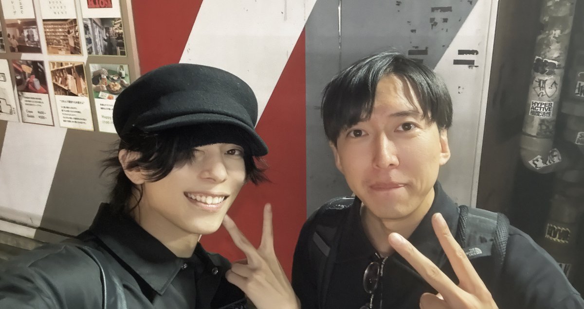 antsa_www's tweet photo. 10何年振りに高校時代のダンス部メンバーと会ってきた😭😭

みんなダンス続けてるって聞いて嬉し過ぎたマジか(;_;)(;_;)！

この人たちすごくて全国大会出たことあるんだ〜(◜¬◝ )
俺はずっっと1番下手くそだったけどこの人たちが諦めずに教えてくれたからダンス続けられたんだ〜🌱
嬉しい https://t.co/PgsSJ1BiZB