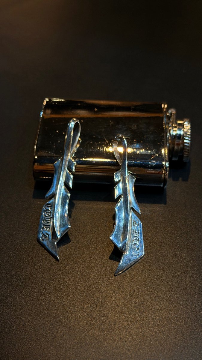 abomber_shoubu's tweet photo. CODE.Zのフェザートップです✨シンプルにカットが入ってかっこいいです!
#シルバーアクセサリー #アメカジ #CODEZ https://t.co/CuZLz0kAFs