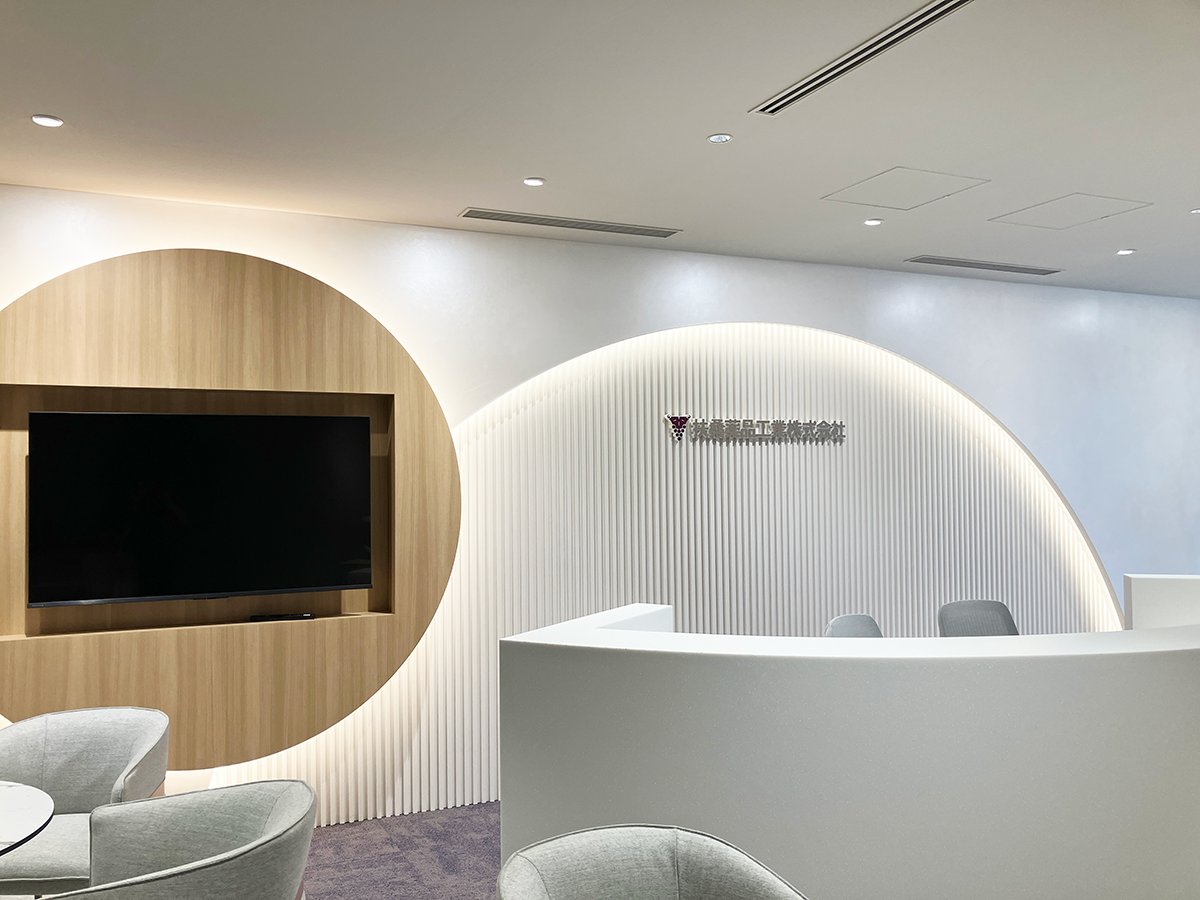 FusoPharm's tweet photo. ＼新オフィスをご紹介🏢／

昨日より新オフィス（扶桑道修町ビル）での業務をスタートしています😊
扶桑道修町ビルは10階建てで、1階がレセプションフロアとなっています✨
これから少しずつ、社内の様子をご紹介していきますね！

#扶桑薬品工業 https://t.co/uXFoCcavOJ