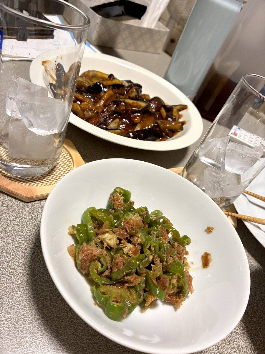 sacoclover's tweet photo. 今日は麻婆茄子とピーマンのおかか和え作ったわよ〜✌️ https://t.co/DPdGk7vZQD