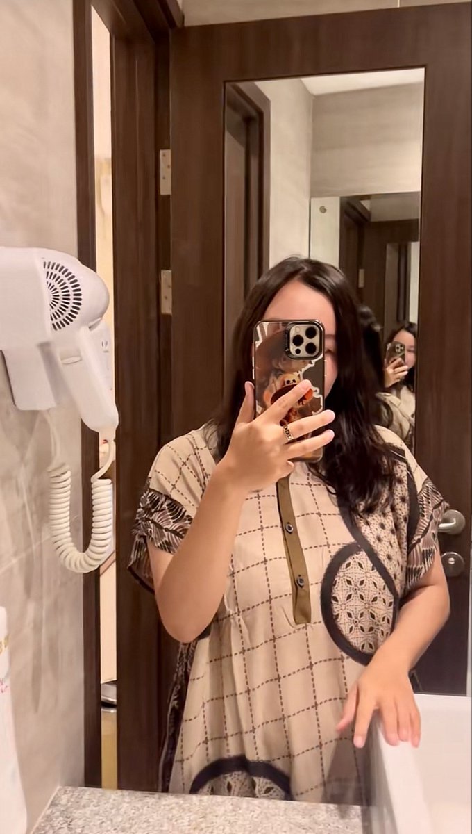 Adrea7a7b's tweet photo. Bekas pakai tante 💦 https://t.co/pIx3J0EmYu