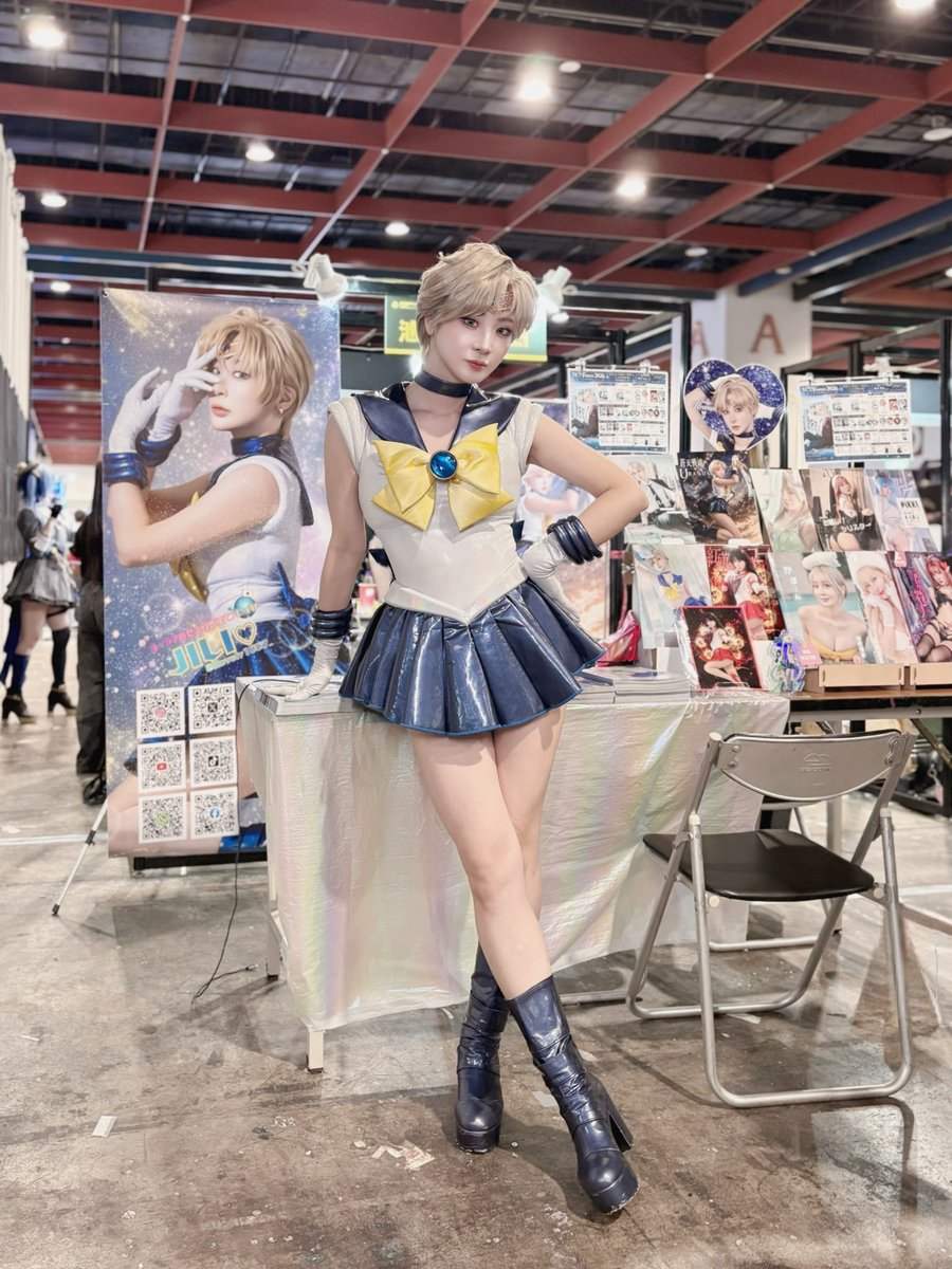ilovely1007_'s tweet photo. 台灣的大家，星期六、星期日我也會在 WirForce！
昨天有很多粉絲到了現場之後，才知道原來我也有參加🥹

9/26（六）・9/27（日）我都會在 B15・B16！
可以拍立得、自拍，也可以一起聊很多天💙
如果你也在會場，一定要來找我喔♡ https://t.co/gOWkLB9KEf