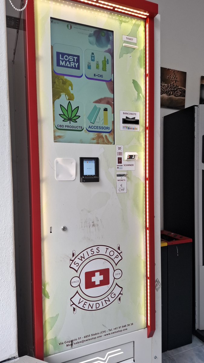diego710930's tweet photo. CBD自販機、街中にわりとあるよなぁって思ってたら、普通に若い子買いにきた。 https://t.co/OPcFDrV28M