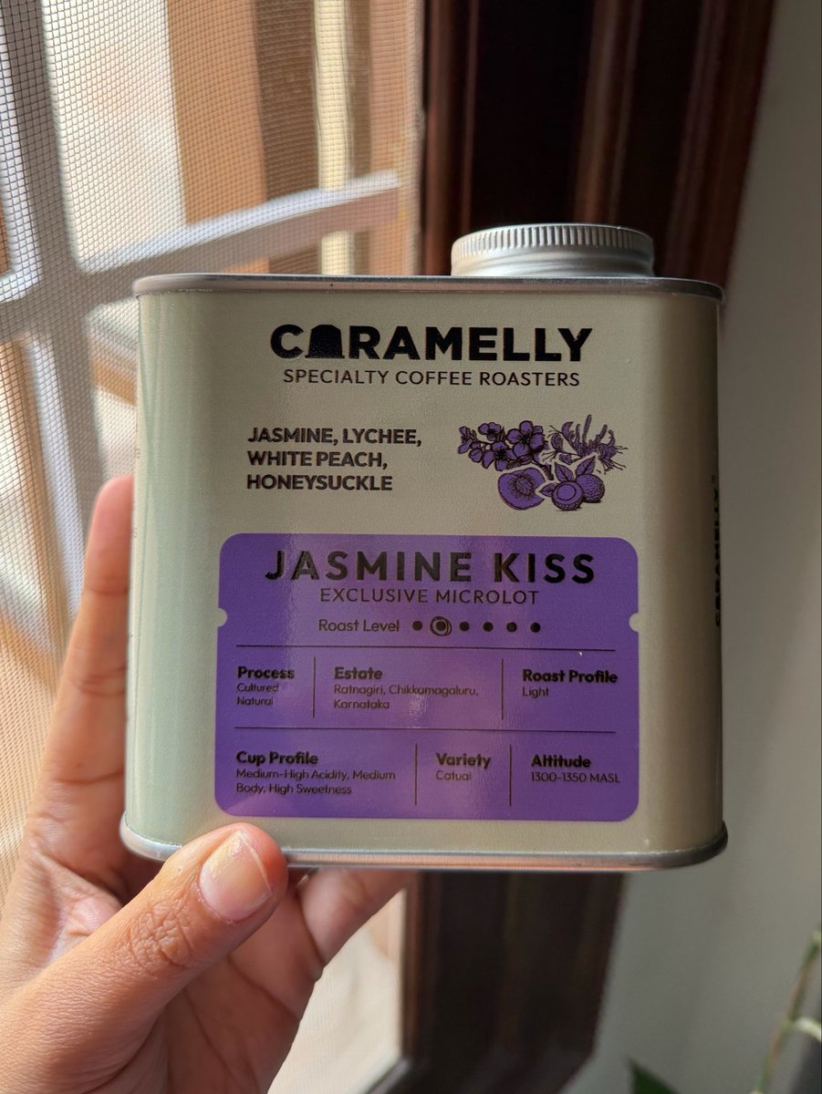 priyaaroul's tweet photo. This is the best coffee packaging I've received, and I am so excited to try it! 

It has a caramel note and is a light roast with a little sweetness. https://t.co/xvhIrxRo1L