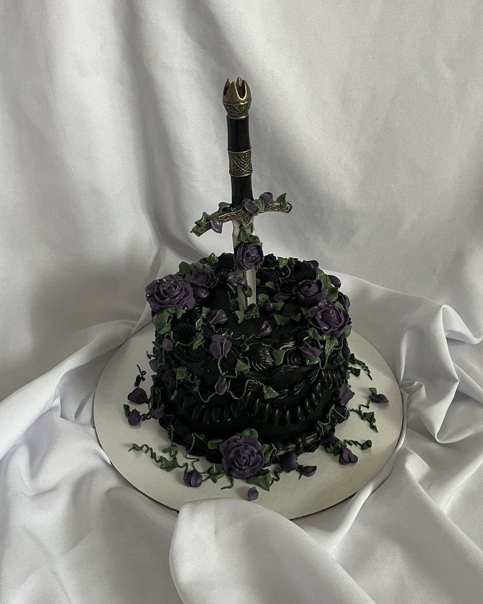 someonebakedis's tweet photo. вам первым как всегда показываю, новый малыш в коллекцию! https://t.co/Iz39cw1Jqr