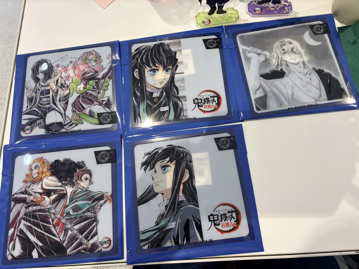 su_wknd's tweet photo. 【交換/譲渡】鬼滅の刃 レプリカミニクリアカード

(譲)無一郎 おばみつ 伊黒 煉獄＆炭治郎 宇髄 炭治郎 伊之助 善逸

(求)画像③ 各1 緑＞赤＞青 不死川兄弟 胡蝶姉妹＞500円＋送料

・郵送またはプロフ記載日手渡し
・画像①は交換のみ(無一郎は不死川兄弟との交換のみ)
・ID付きは後ほどご提示 https://t.co/FvM9IUdvda