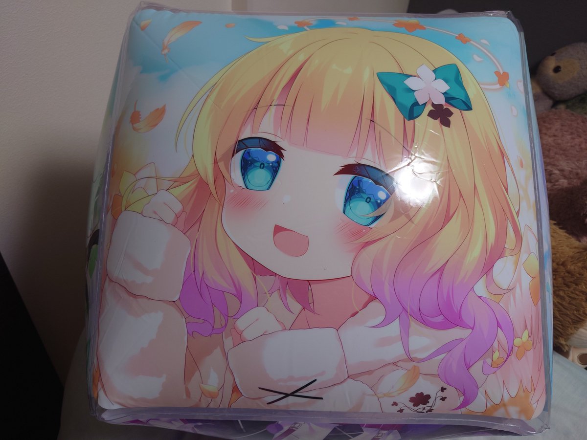 matuhide777's tweet photo. ごちうさのサイコロビーチボール到着！ https://t.co/jsuQLL0Iyd