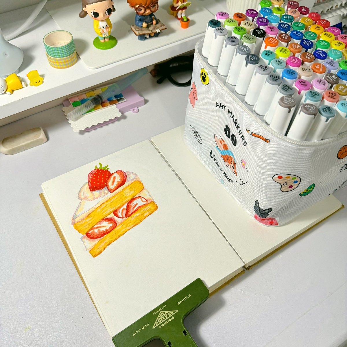 lovunakim's tweet photo. Draw a strawberry shortcake with me using new alcohol marker from Chen Rui by Miracle Works 🍰🍓✨ https://t.co/HaQH3DtfyR