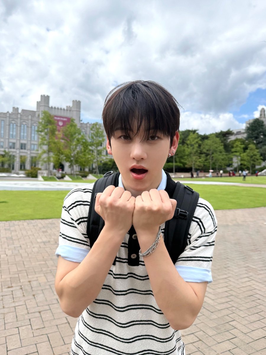 kickflip_jype's tweet photo. 📸ᴋɪᴄᴋᴋɪᴄᴋᴅᴀʏ

계훈이와 커리손으로먹기연구회 탐구 [고려대학교] ㅣ신비한동아리사전 EP.01

#KickFlip #킥플립
#계훈 #Kyehoon https://t.co/GhGXvEgG1G