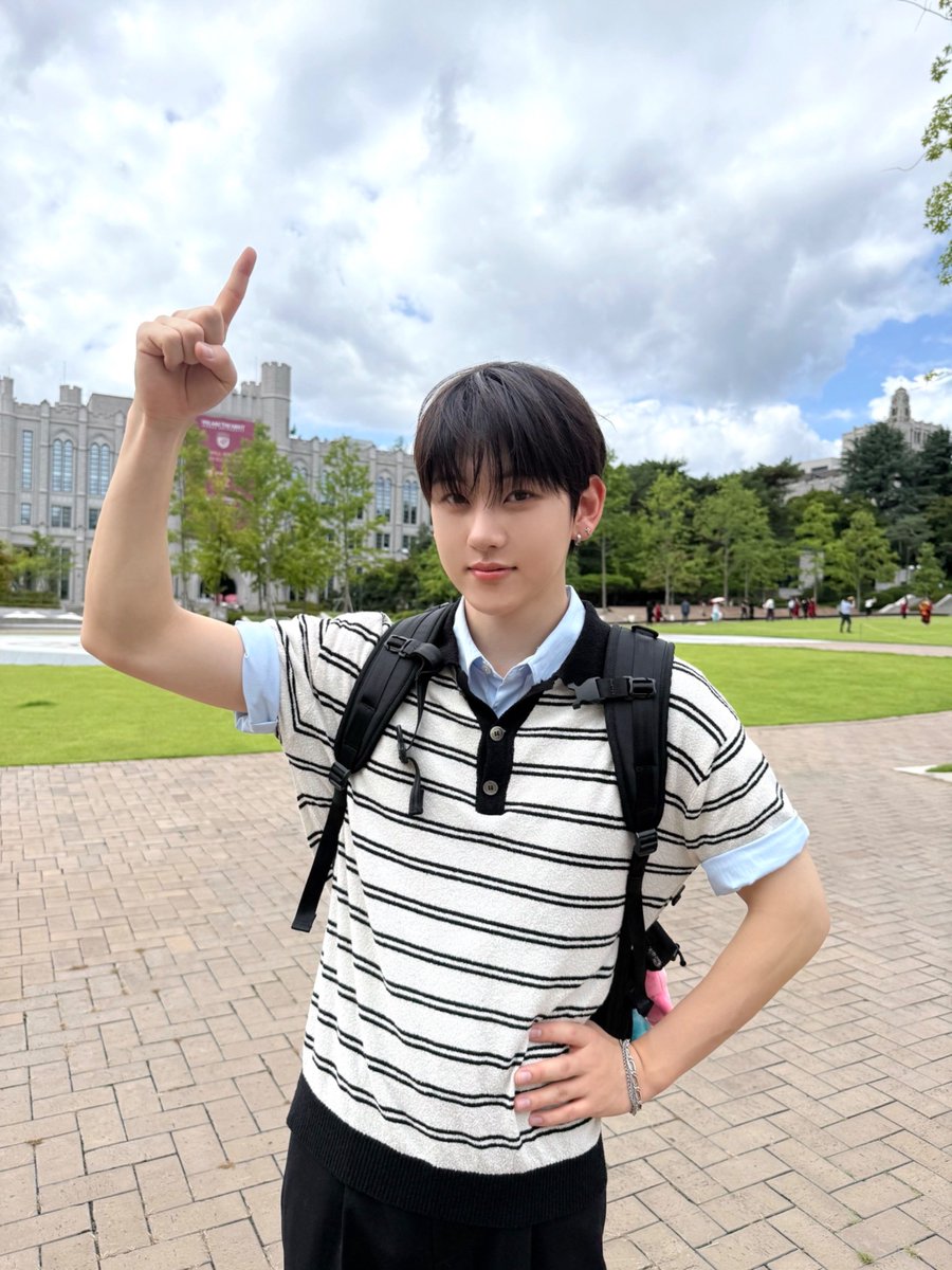 kickflip_jype's tweet photo. 📸ᴋɪᴄᴋᴋɪᴄᴋᴅᴀʏ

계훈이와 커리손으로먹기연구회 탐구 [고려대학교] ㅣ신비한동아리사전 EP.01

#KickFlip #킥플립
#계훈 #Kyehoon https://t.co/GhGXvEgG1G