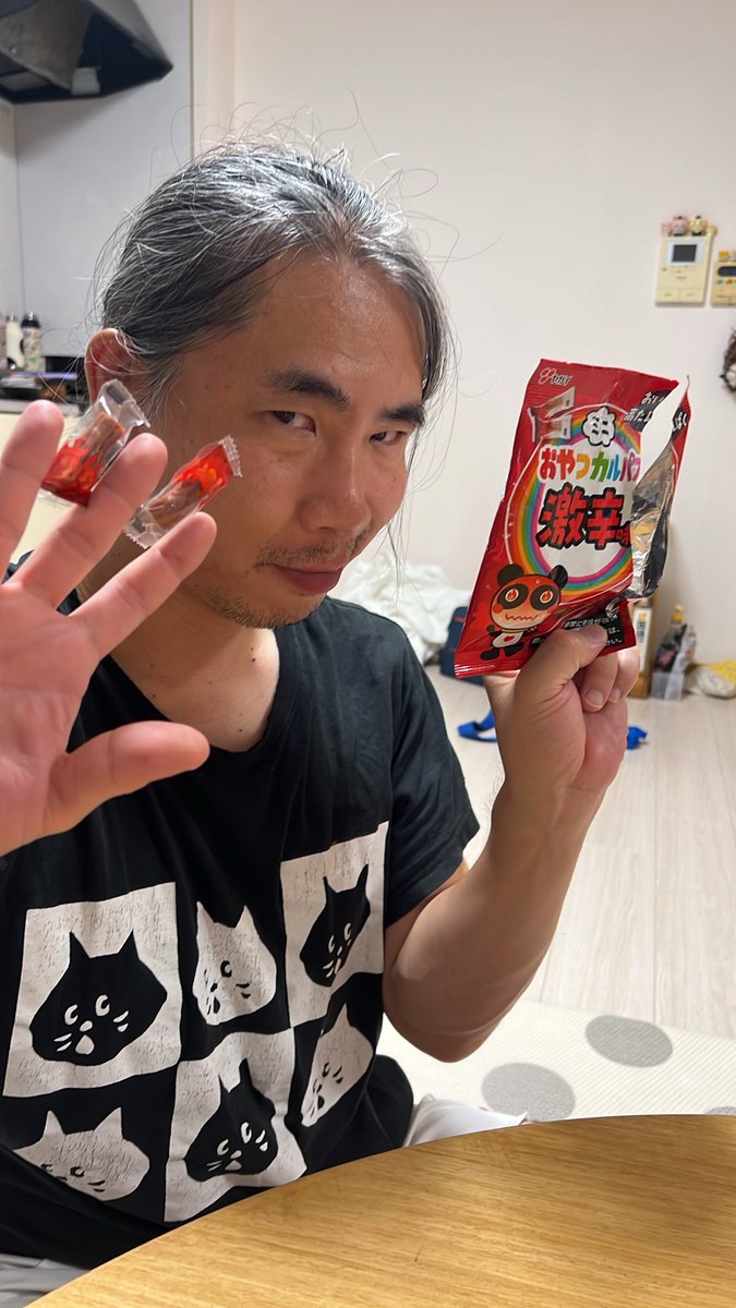 sato2525jd's tweet photo. 誕生日そこそこ過ぎましたが、娘からもらった誕プレでござい。 https://t.co/Y4gDtKnFhi