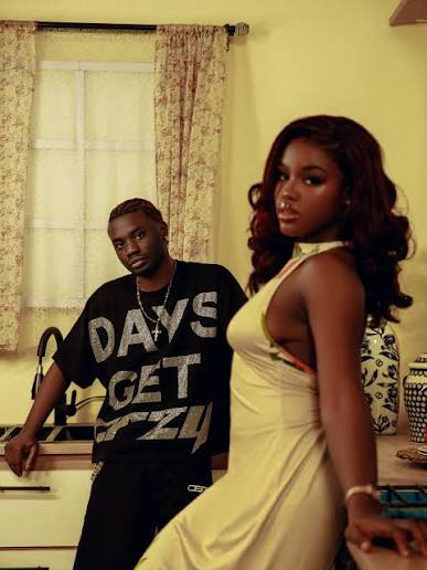 Naija102FM's tweet photo. #Np - Put it on by @Iamaaon  ontop #WorkChop wt @GodwinAruwayo &amp; @Joypanam
#Tunein https://t.co/JNAjMFyU5B