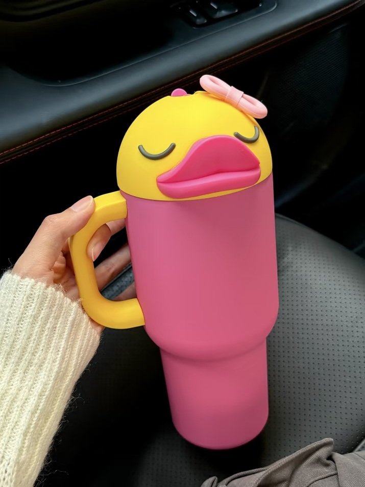 avelyanne's tweet photo. PLISSS TUMBLER KARAKTER INI LUCU-LUCU BANGET! 😭🫶🏻 https://t.co/ITKBcR21d9