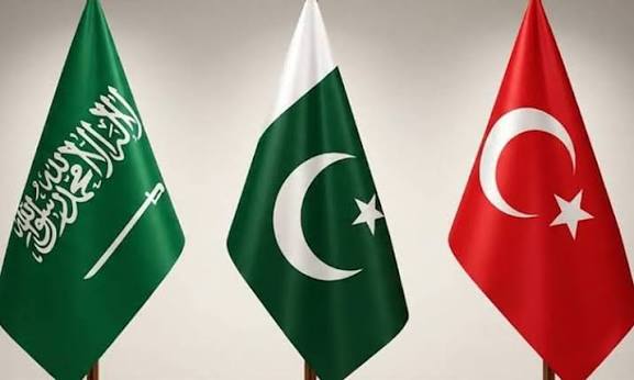 AST_HQ's tweet photo. #BREAKING 

#Istanbul: Mecca Defense Alliance could expand to Muslim world including Iran, Turkish speaker says

#MeccaDefenceAlliance @NumanKurtulmus https://t.co/vfb2X5RW6i