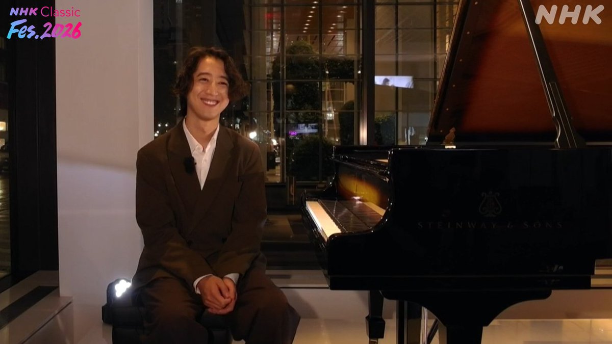 nhk_classical's tweet photo. #NHKクラフェス

#角野隼斗 in NY🗽

角野さんならではのアイ・ガット・リズム。NYの夜景とともにお楽しみください🌃

▶️アイ・ガット・リズム変奏曲
https://t.co/fxs5OfRS1M

トークでは #反田恭平 さんが角野さんの素顔を語ってくれました👶🧑‍🍳 https://t.co/Bf68GQ0Tog