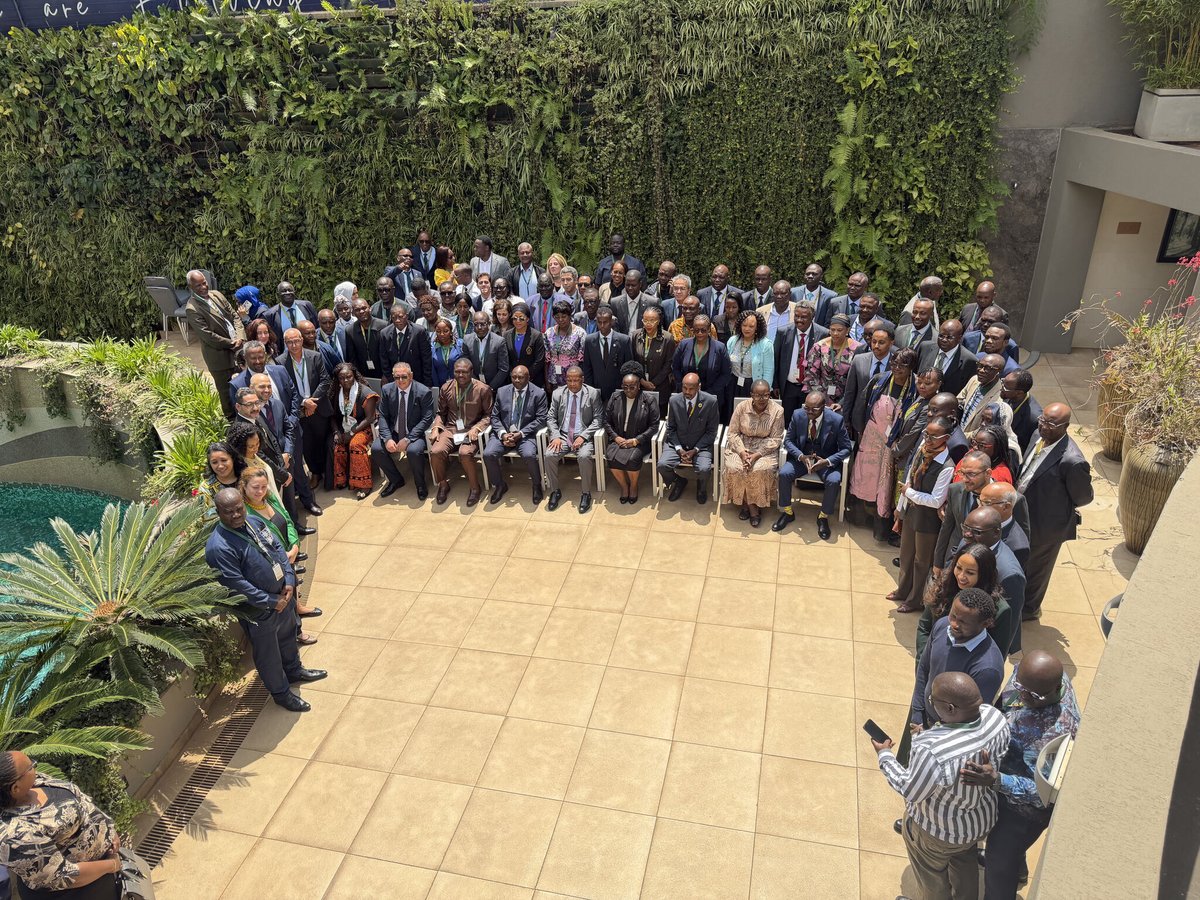 ILOAfrica's tweet photo. 🌍 The two-day Tripartite Meeting to Advance a Common African Approach for the #DohaDialogue has concluded in Nairobi, Kenya.

African governments, employers’ and workers’ organisations identified shared priorities and recommendations to guide engagement with Gulf Cooperation Council countries ahead of the upcoming Dialogue in Dar es Salaam.

#LabourMigration #Africa